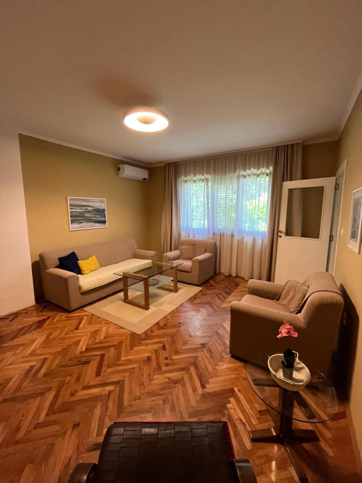 Old Niksic Appartement Buitenkant foto